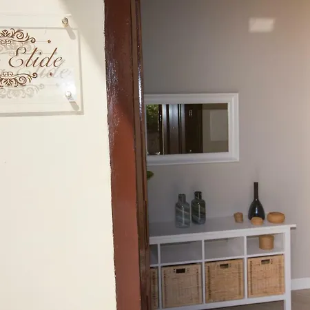 Elide Apartment *
