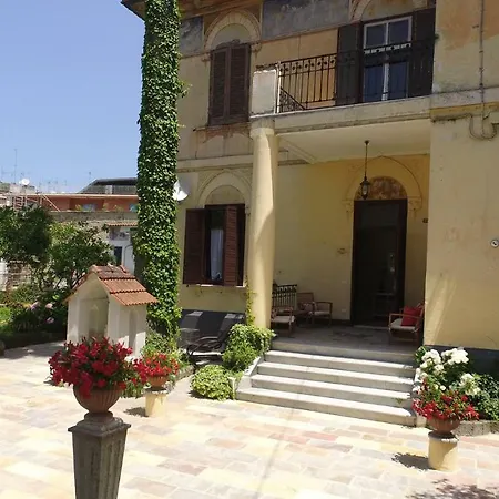 Elide Apartment